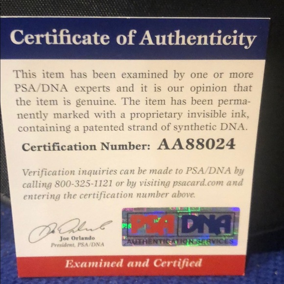 Manny Pacquiao autographed Hitting Mitt - Picture 2 of 3